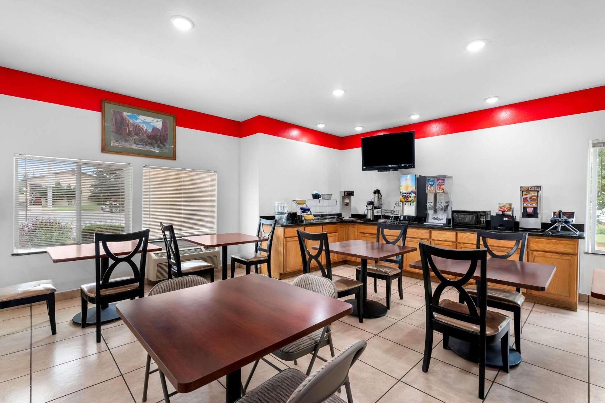 Econo Lodge Panguitch Near Bryce Canyon Екстер'єр фото